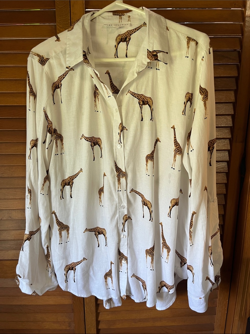 Jane Delancey Giraffe Print Button-Up Blouse in White and Brown Size L